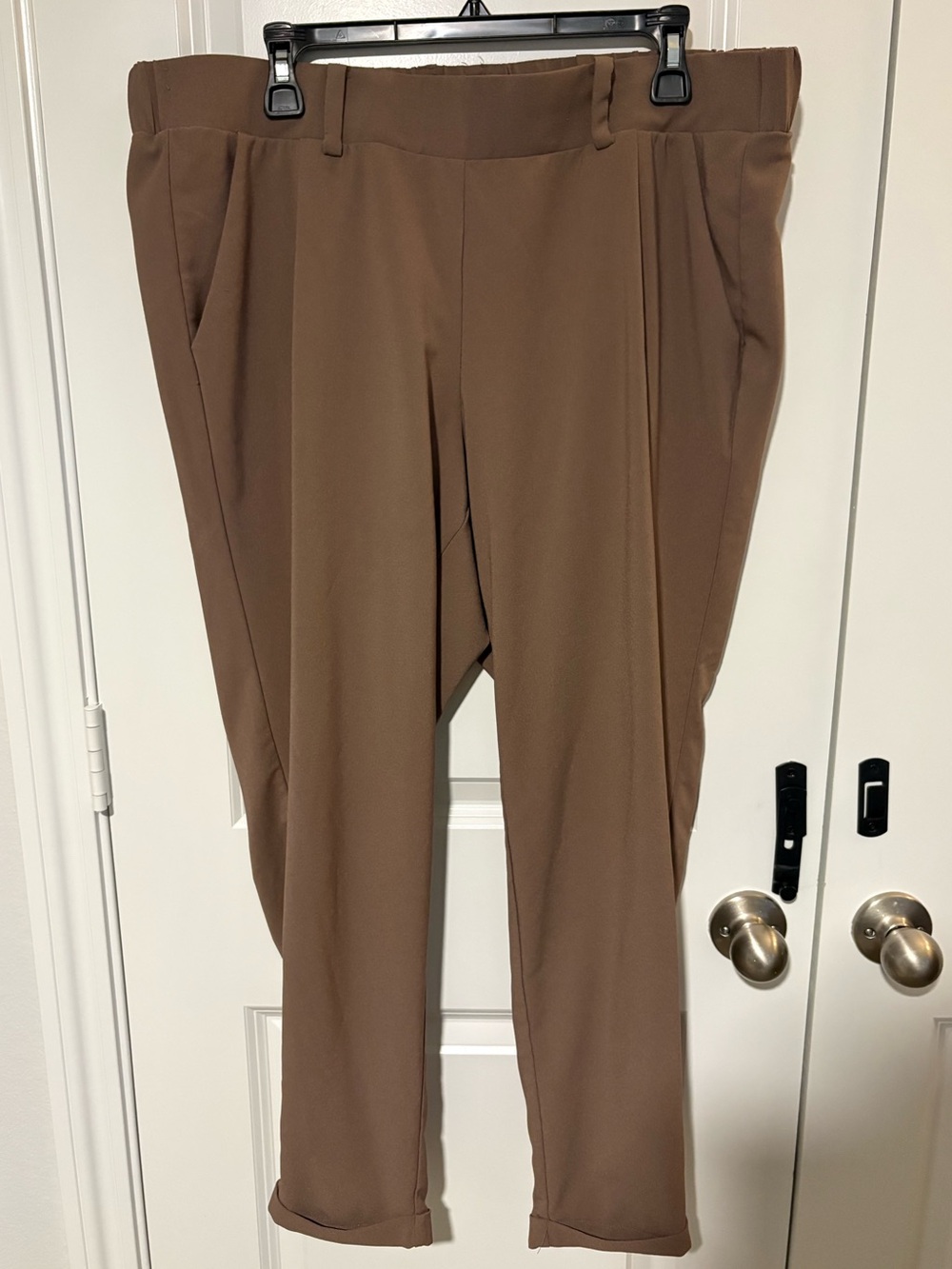Torrid Brown Pull-On Tapered Pants With Pockets Size 1